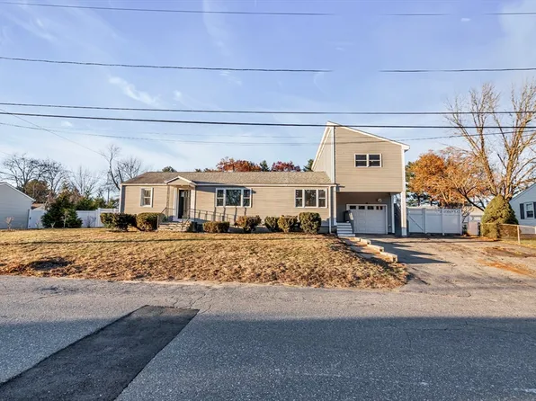 15 Pinewood Rd, Tewksbury, MA 01876