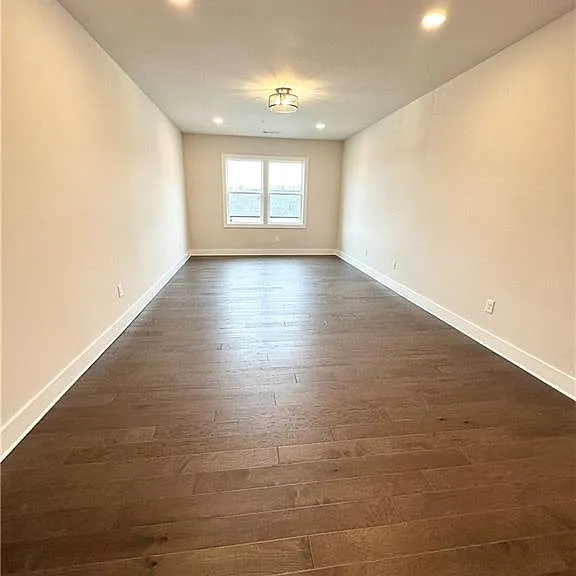 1237 Waldon Xing — Photo 22