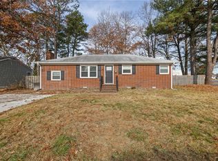 4002 Candlewood Dr, Hampton, VA 23666