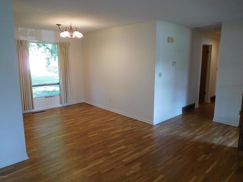 1st image of 2716 S State St