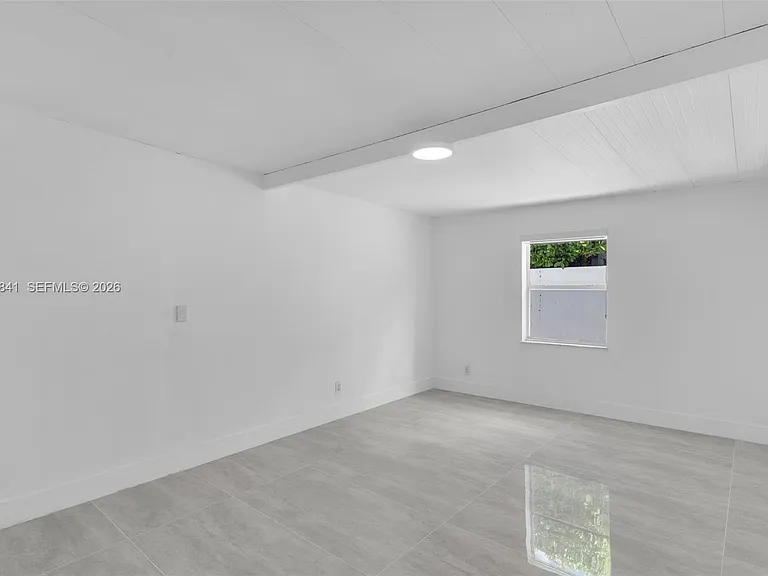 9999 NW 25th Ter — Photo 11
