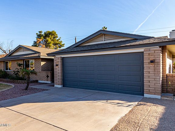 2nd image of 607 E MANHATTON Drive