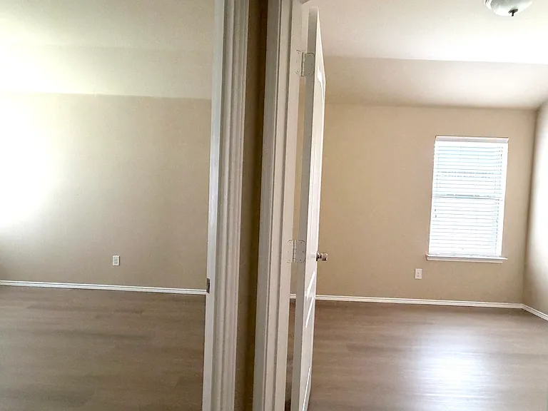 2774 Waterfall Ln — Photo 14