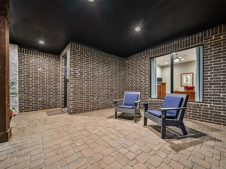1015 Oak Briar Ln — Photo 5