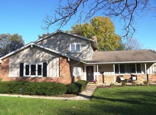 33340 E Nimrod St, Solon, OH 44139