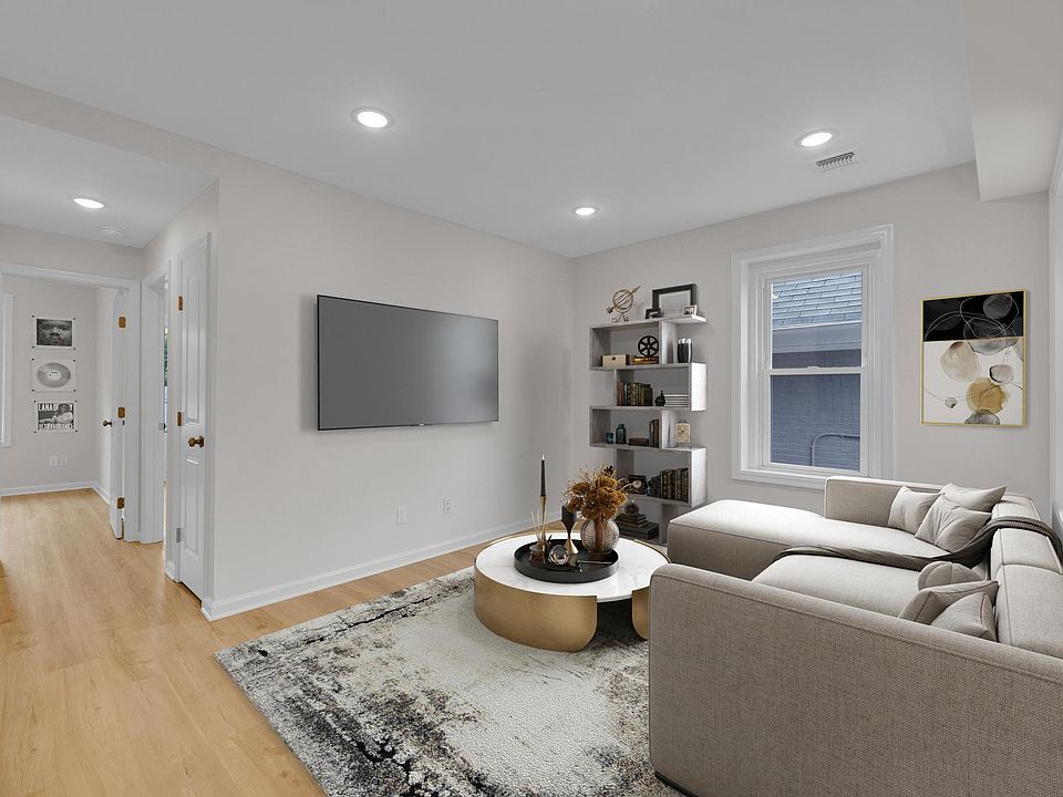 1st image of 106 Bennett St #B