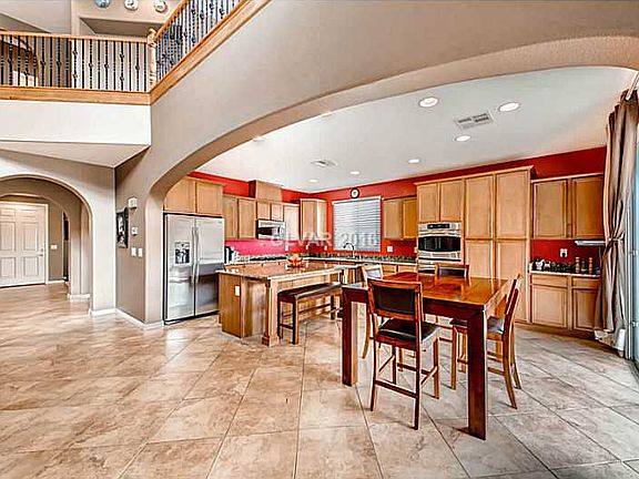 2nd image of 983 San Carlos Creek Ln