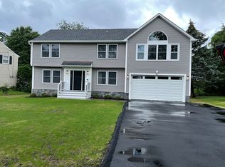 98 Snow Crystal Ln, Stamford, CT 06905