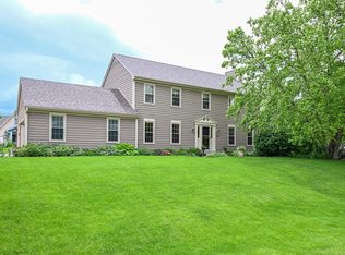 28425 Dorie Ln, Waterford, WI 53185