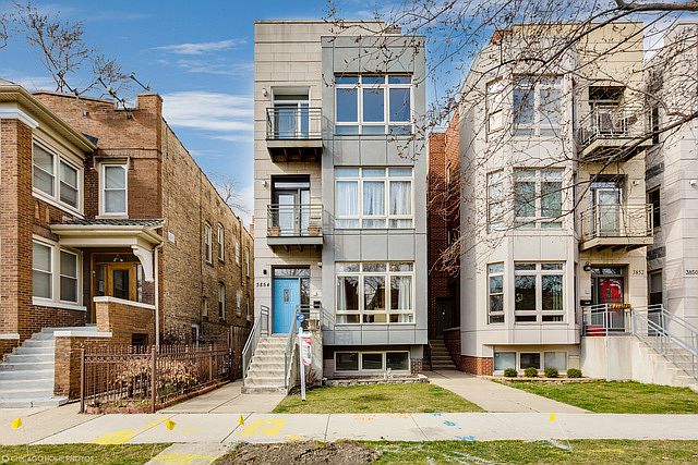 1st image of 3854 W Wrightwood Ave #1