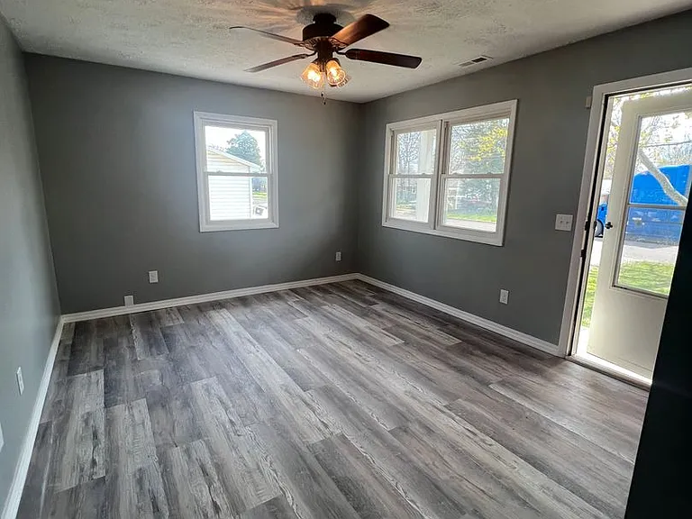 1723 W Webster St — Photo 4