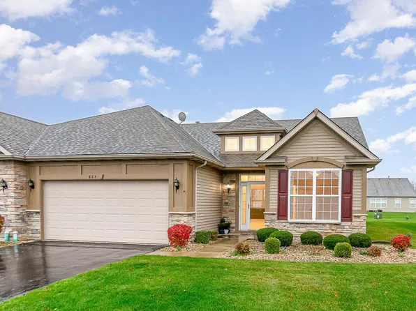 884 Portrait Pl, Dyer, IN 46311