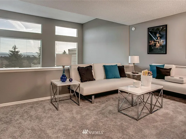 7459 Old Redmond Rd — Photo 4