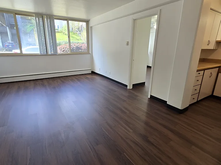 University View Apartments — Photo 38