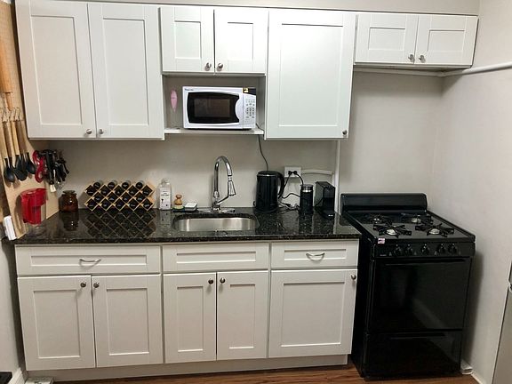 3rd image of 1041 Saint Paul St Unit 7