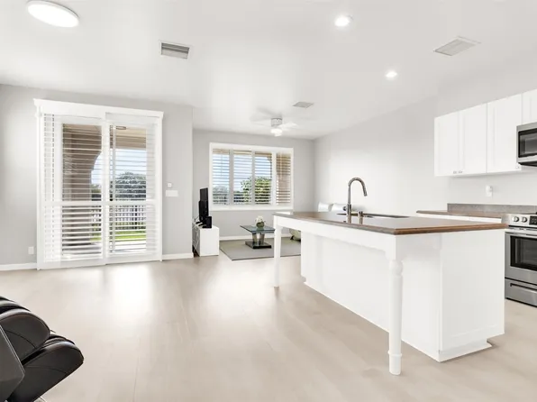 91-2220 Kaiwawalo St #5501, Ewa Beach, HI 96706