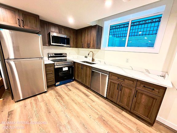 3rd image of 1550 Howes Pl SW #Basement