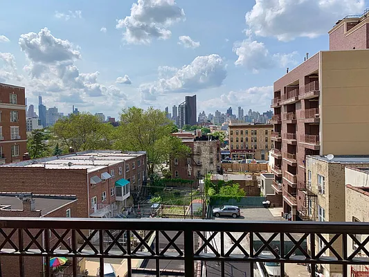 Rented by Astoria Realty | media 18