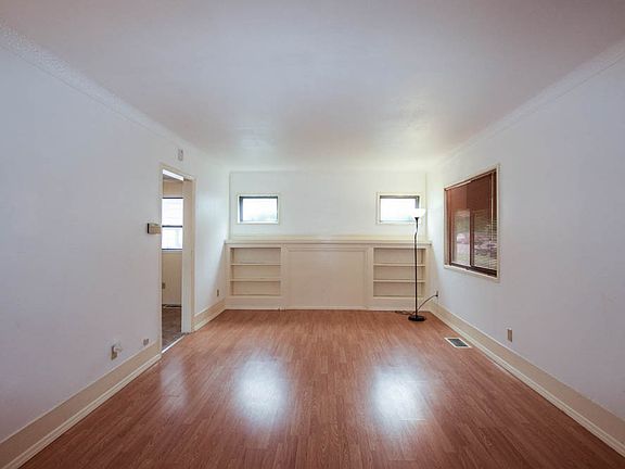 3rd image of 4311 Fawcett Ave