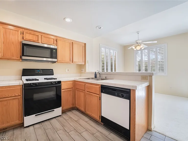 5155 W Tropicana Ave #1095 — Photo 14