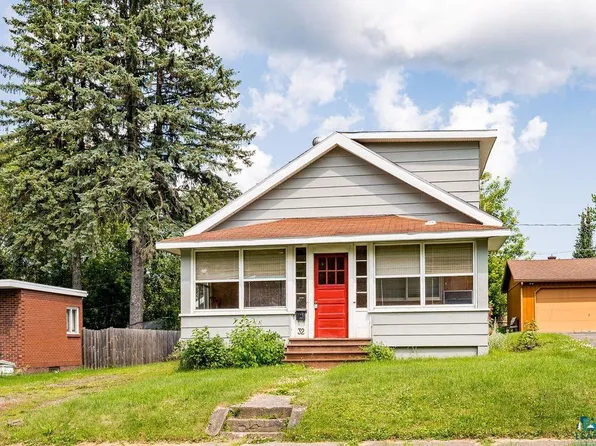 32 7th St, Cloquet, MN 55720