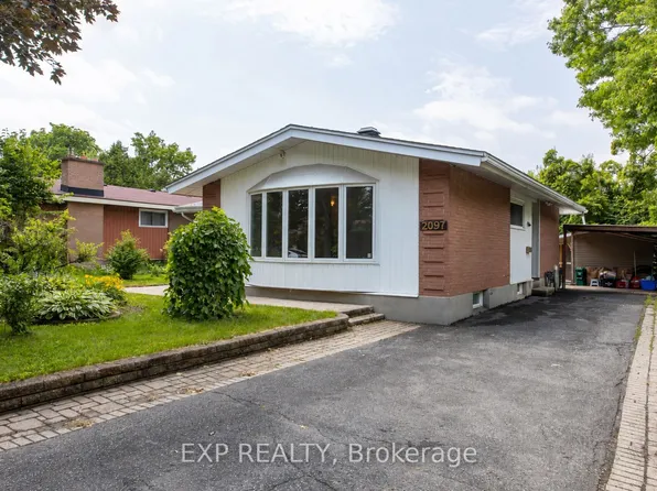 2097 Kingsley Rd, Ottawa, ON K2C 2X6