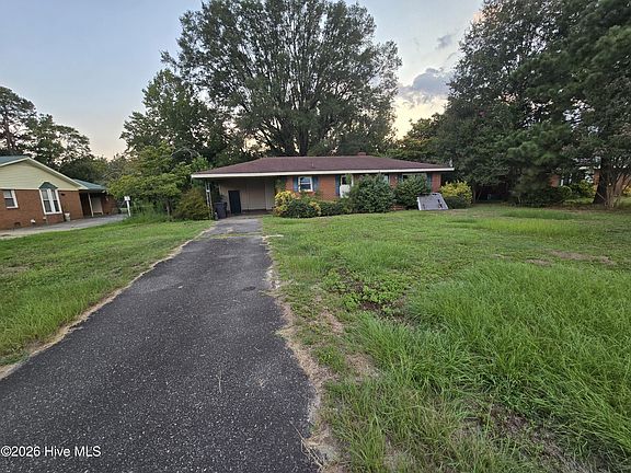 2nd image of 3100 Summit Road