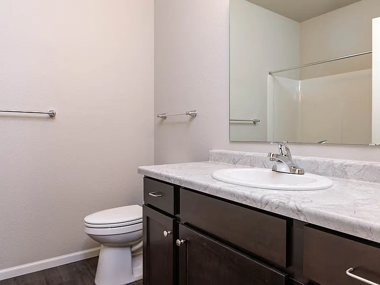 Port View Apartments | Bathroom