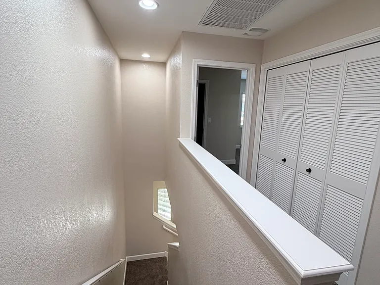 1189 Galeria Cir — Photo 16