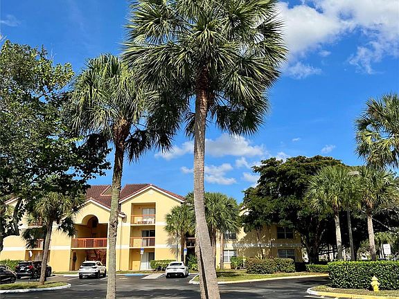 3rd image of 7610 Westwood Drive #101