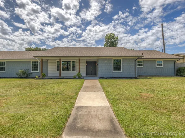 8286 E 33rd St, Tulsa, OK 74145