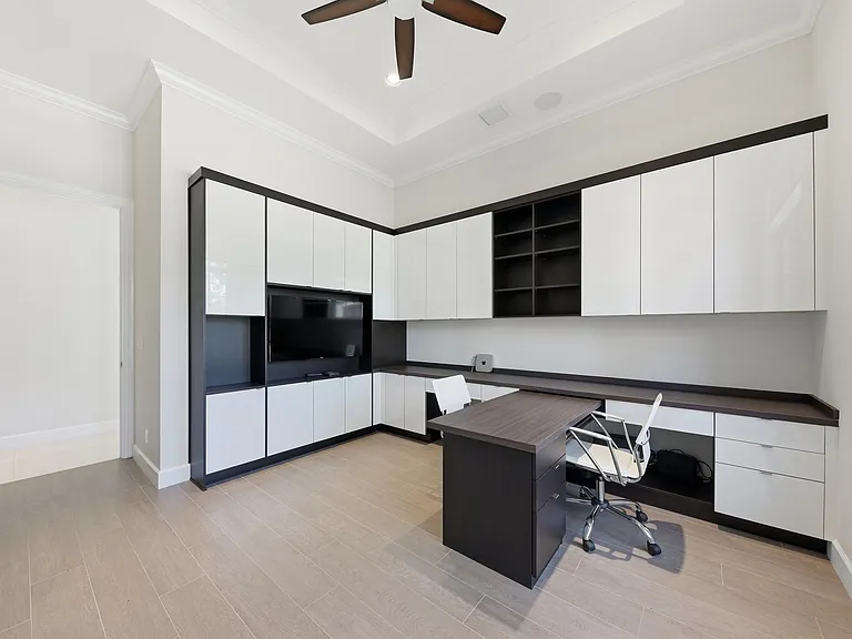 13550 Greentree Trl — Photo 36