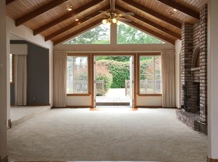 1300 Clam Beach Rd, McKinleyville, CA 95519