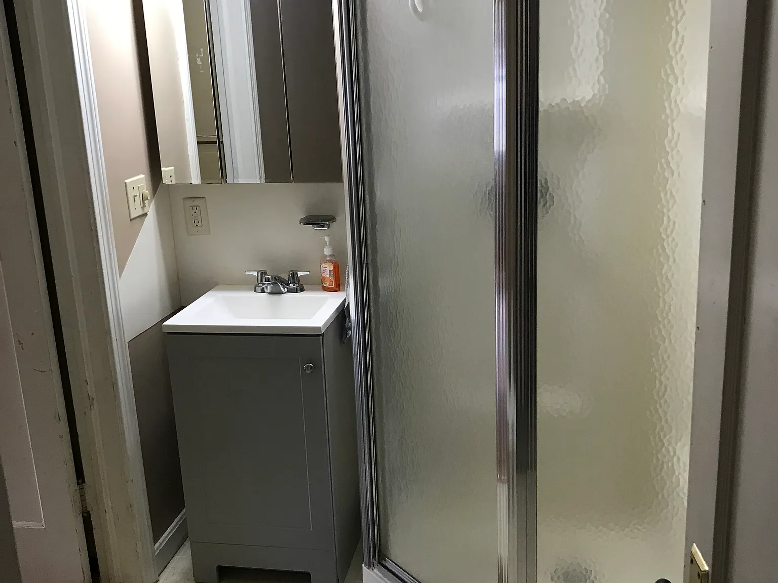 1 bed, 858 sqft, $1,450 — Photo 4