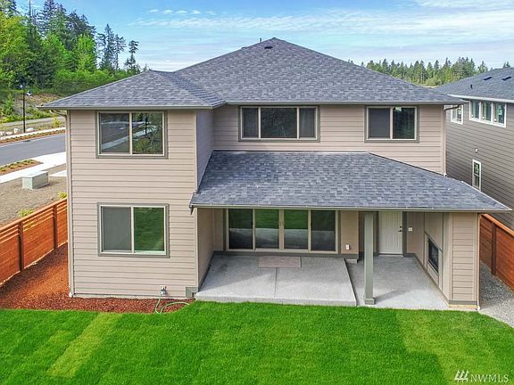 4th image of 13133 176th Ave E