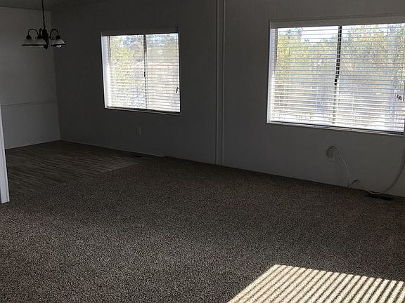 5th image of 42683 Duntroon St
