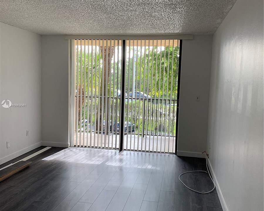 1st image of 14421 N Kendall Dr #302M