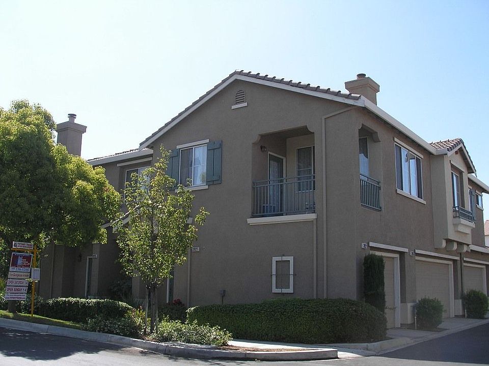 1st image of 3921 Jasmine Cir