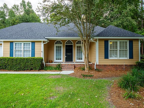 2nd image of 405 Shirley Pl