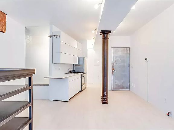 5th image of 20 Renwick St APT Ab