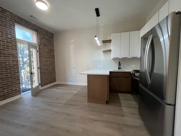 1531 W 18th St #2A, Chicago, IL 60608