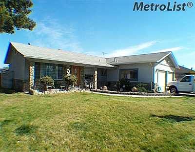 1st image of 1554 N Maywood Ave
