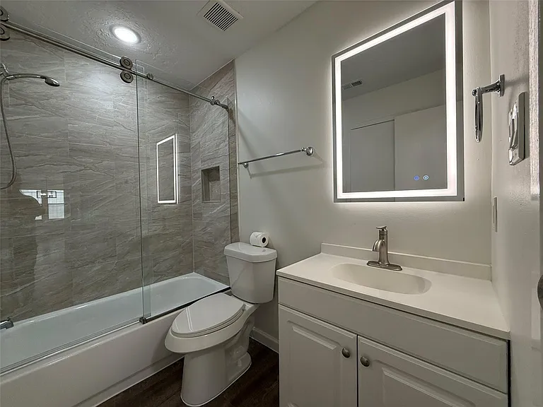 8 N Circlewood Gln — Photo 27