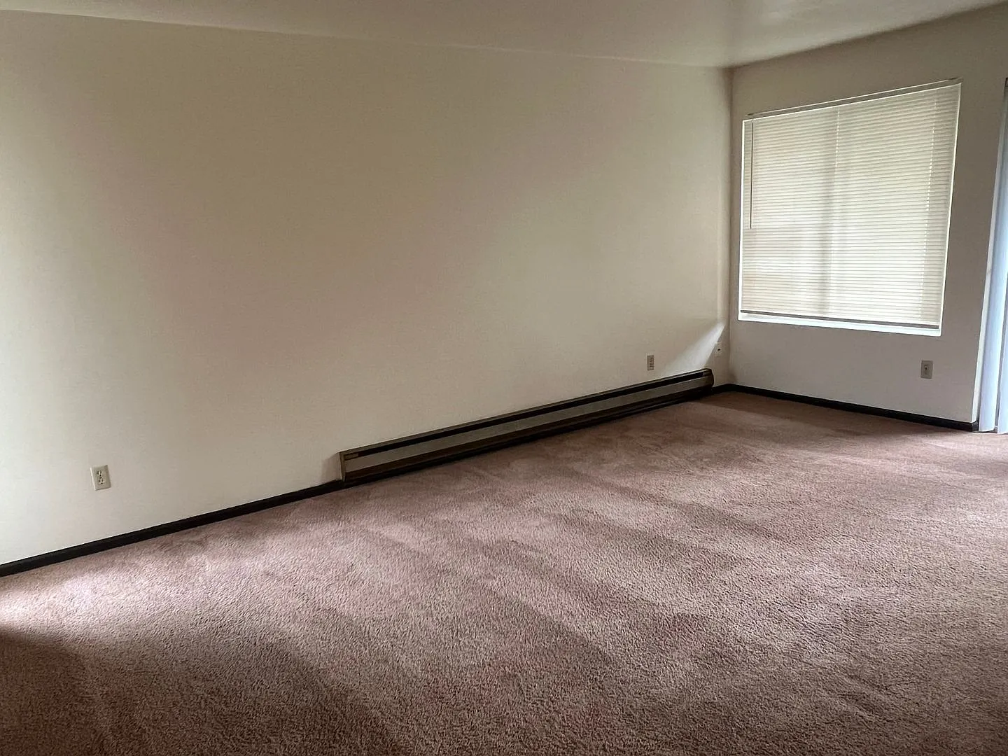 Corner Crest 3201 — Photo 4