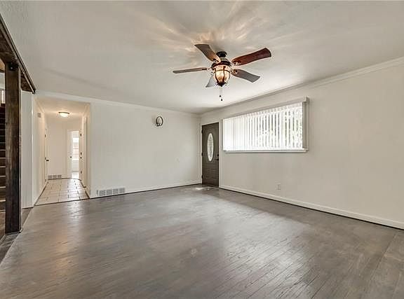 3rd image of 3416 Chaffin Dr
