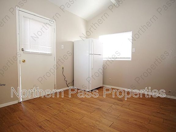 3rd image of 1104 Myrtle Ave #4