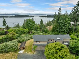 1418 Schooner Rd, Quadra Island, BC V0P1H0