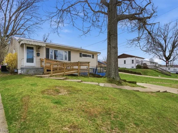 4406 Jefferson St, Parkersburg, WV 26104