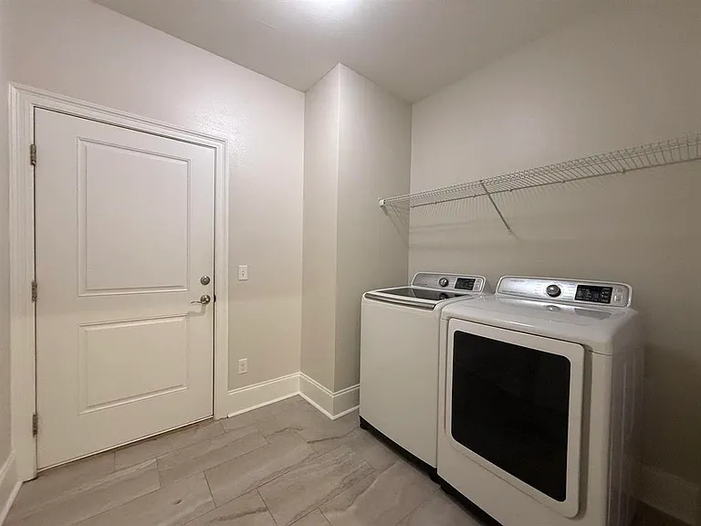 855 Avery Park Dr — Photo 21