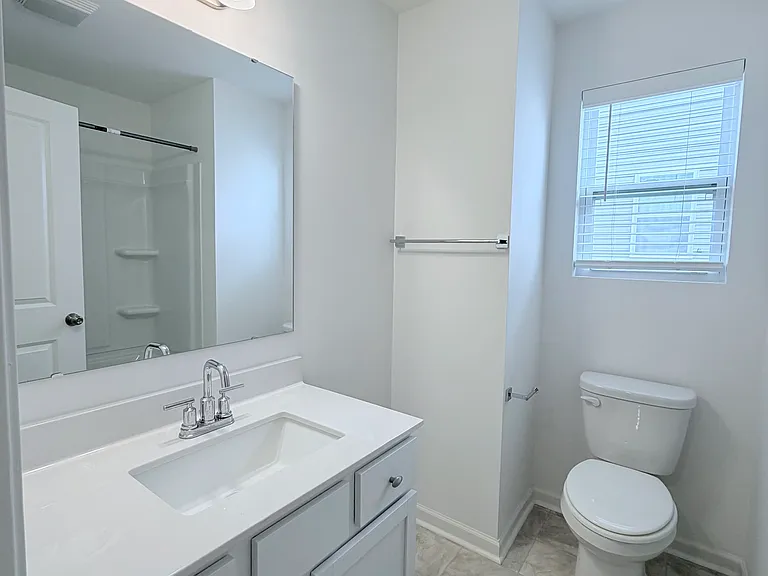 12 Saltford Ln — Photo 17